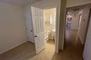 8166 Oak Knoll Ln, Houston, TX 77028 - Photo 9