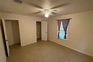 8166 Oak Knoll Ln, Houston, TX 77028 - Photo 5