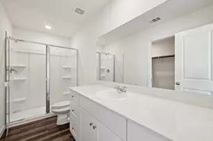 10305 Vinca Minor Ln, Houston, TX 77016 - Photo 5