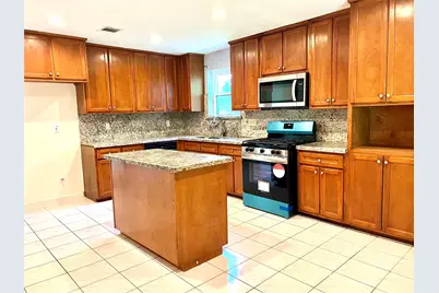11703 Seawood Drive, Houston, TX 77089 - Photo 7