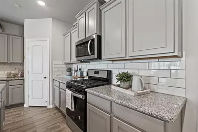 2303 Seven Oaks Boulevard #13, Tomball, TX 77375 - Photo 7