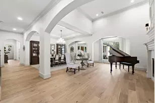 23 S Lamerie Way, The Woodlands, TX 77382 - Photo 9