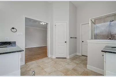 1463 Springrock Lane #A, Houston, TX 77055 - Photo 31