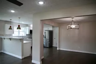 306 Maple Leaf St, League City, TX 77573 - Photo 7