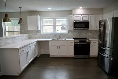 306 Maple Leaf Street, League City, TX 77573 - Photo 5