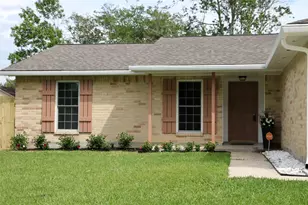 306 Maple Leaf St, League City, TX 77573 - Photo 1