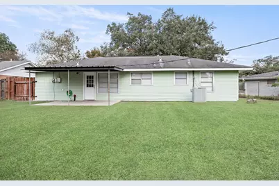 413 Gardenia Avenue, Orange, TX 77630 - Photo 15