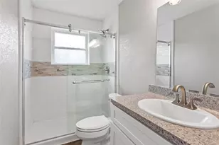 3310 Oak Dr Dr, Dickinson, TX 77539 - Photo 21