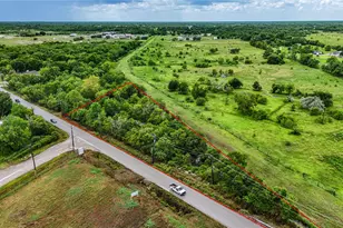 1011 County Rd 129, Alvin, TX 77511 - Photo 1