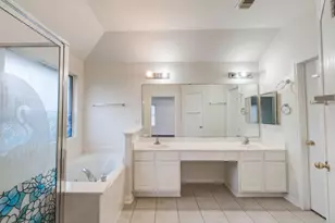 15106 Brookwood Bridge Ln, Sugar Land, TX 77498 - Photo 23