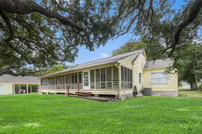 7414 Ocean Drive, Beach City, TX 77523 - Photo 9