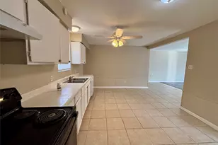 5610 Drakestone Bl, Houston, TX 77053 - Photo 11