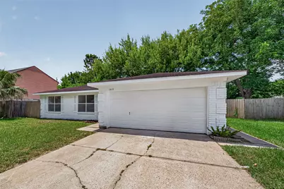 1415 Whispering Pine Drive, Missouri City, TX 77489 - Photo 3