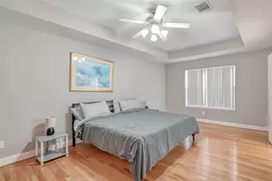 9701 Marlive Ln, Houston, TX 77025 - Photo 17