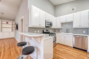 9701 Marlive Ln, Houston, TX 77025 - Photo 9