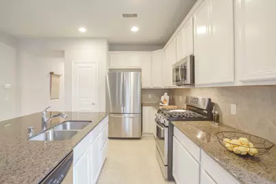 15 Tealight Place, The Woodlands, TX 77375 - Photo 13
