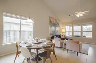 15 Tealight Pl, The Woodlands, TX 77375 - Photo 3