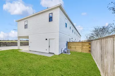 4607 Indie Heights Lane #A-B, Houston, TX 77018 - Photo 3
