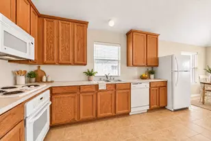 5707 Emerald Brook Ln, League City, TX 77573 - Photo 7