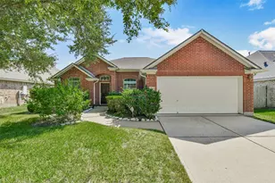5707 Emerald Brook Ln, League City, TX 77573 - Photo 1