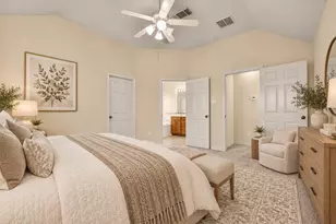 5707 Emerald Brook Ln, League City, TX 77573 - Photo 9
