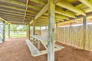 1004 20th St, Dickinson, TX 77539 - Photo 17