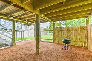 1004 20th St, Dickinson, TX 77539 - Photo 15