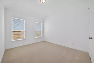 13613 Windward Mist Dr, Texas City, TX 77568 - Photo 23