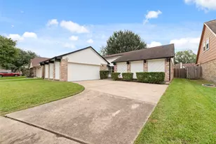 2106 Endicott Ln, Sugar Land, TX 77478 - Photo 3