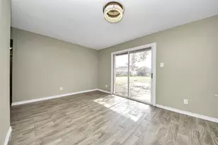 5702 Yorkwood St, Houston, TX 77016 - Photo 9