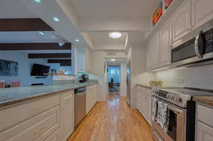 5368 Brownway St, Houston, TX 77056 - Photo 9