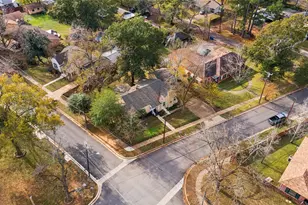 419 E Bell Ave, Crockett, TX 75835 - Photo 29