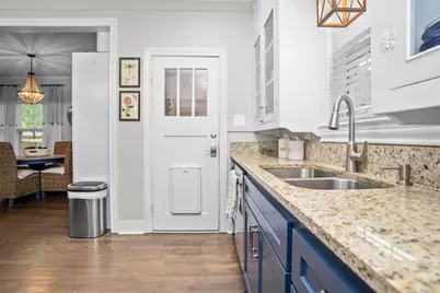 419 E Bell Avenue, Crockett, TX 75835 - Photo 9