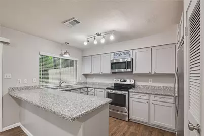 2425 W Settlers Way, The Woodlands, TX 77380 - Photo 21