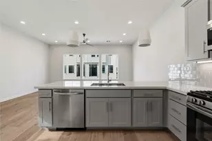 3905 Willowbend Pt Dr, Houston, TX 77025 - Photo 11