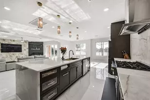 2315 Bending Spring Dr, Pearland, TX 77584 - Photo 9