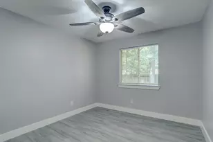6 S Bristol Gate Pl, The Woodlands, TX 77380 - Photo 19