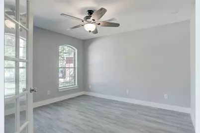 6 S Bristol Gate Place, The Woodlands, TX 77380 - Photo 5