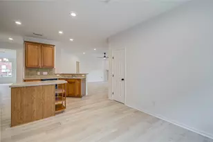2030 Creek Shore Ln, Pearland, TX 77581 - Photo 17