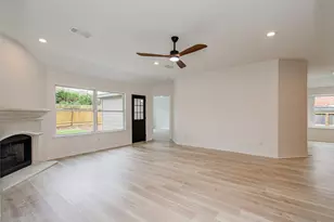 2030 Creek Shore Ln, Pearland, TX 77581 - Photo 21