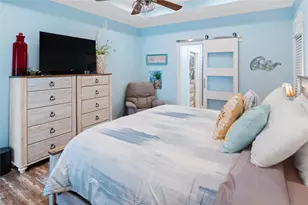 980 Fisherman Dr S, Crystal Beach, TX 77650 - Photo 33