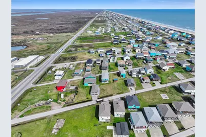 980 Fisherman Drive S, Crystal Beach, TX 77650 - Photo 39