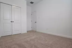 8438 Tranquil Bay Ct, Baytown, TX 77523 - Photo 5