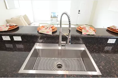 2201 Naomi Street #A, Houston, TX 77054 - Photo 7