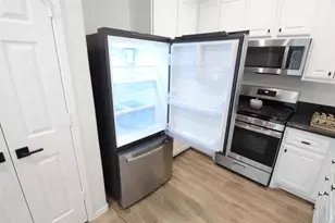 2201 Naomi St, Houston, TX 77054 - Photo 9