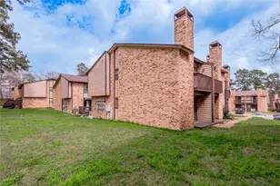 2521 Crosstimbers St, Huntsville, TX 77320 - Photo 29