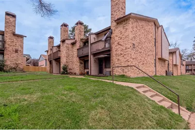 2521 Crosstimbers Street #D1, Huntsville, TX 77320 - Photo 27