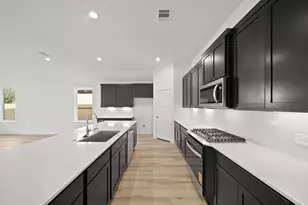 4521 Iguaza Falls, Conroe, TX 77303 - Photo 9