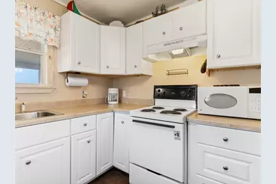 1938 County Road 201, Sargent, TX 77414 - Photo 11