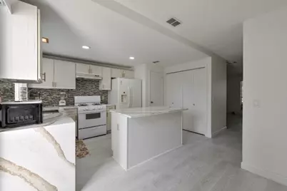 2910 Grants Lake Blvd, Sugar Land, TX 77479 - Photo 7